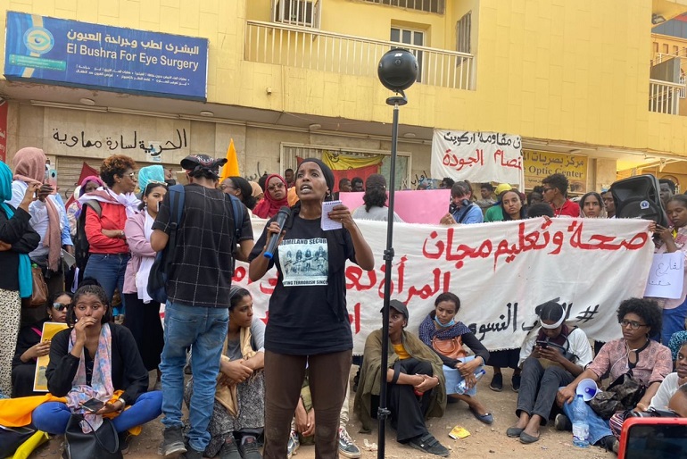 مخاطبة