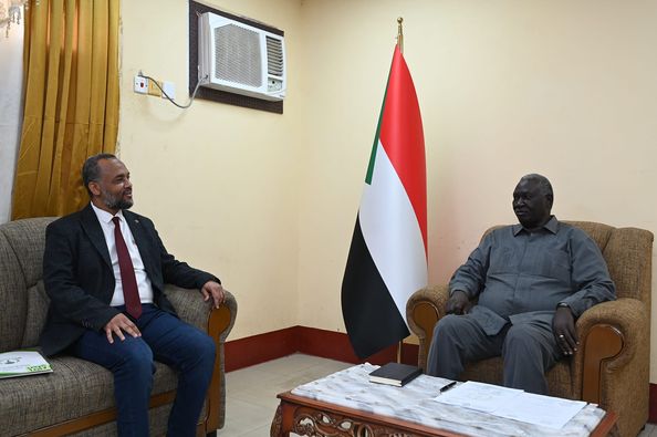 نائب رئيس مجلس السيادة الانتقالي مالك عقار ووزير الصحة الاتحادي هيثم إبراهيم