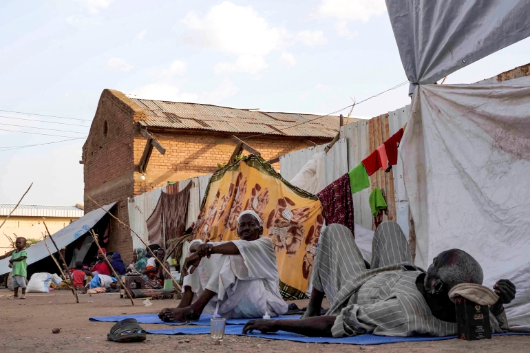 نازحون جراء الحرب في السودان
