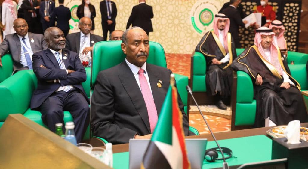 البرهان في القمة العربية بالجزائر