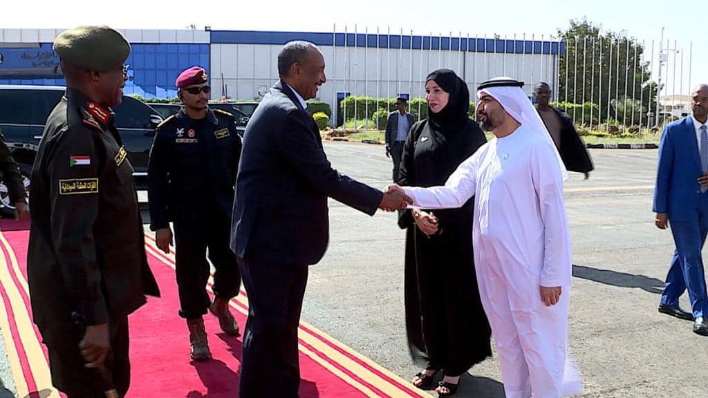 البرهان مغادرًا إلى دولة الإمارات العربية المتحدة