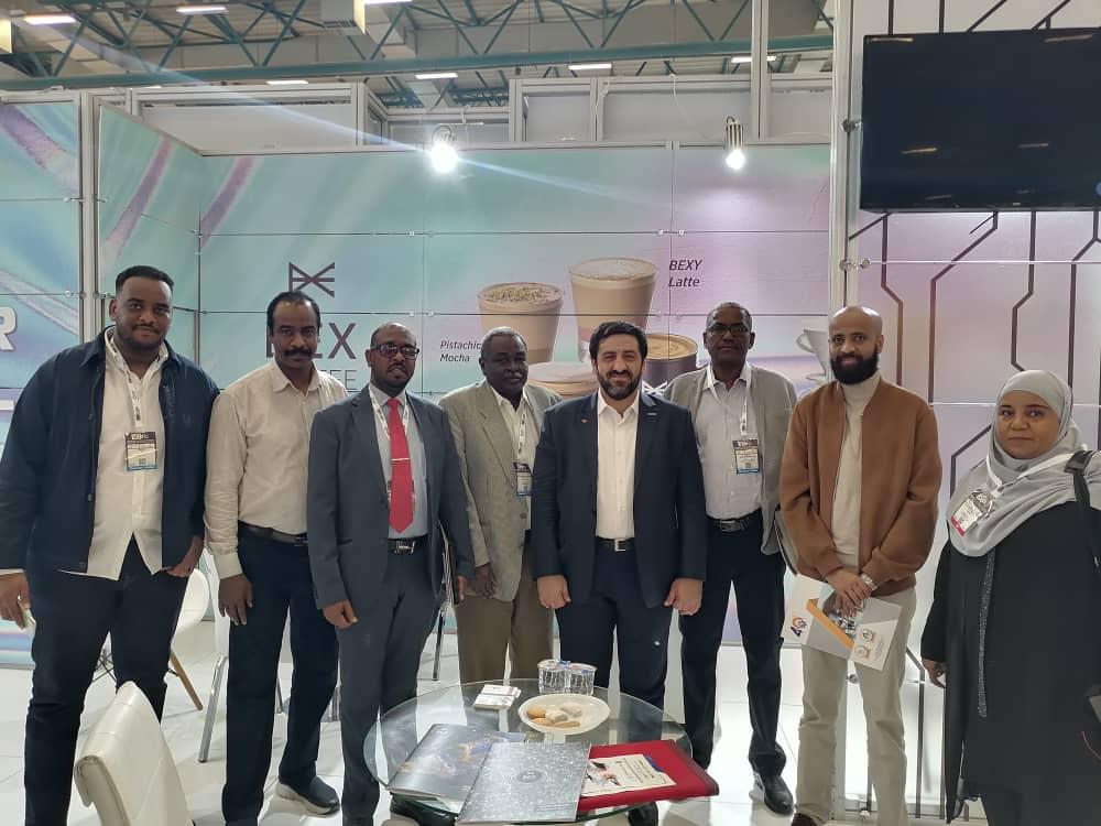 مدير جامعة كردفان في الملتقى الدولي لرجال الأعمال والصناعيين في تركيا