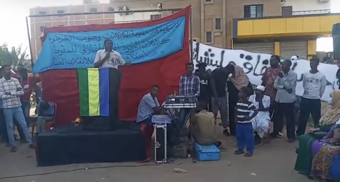 منصة المتحدثين في "مليونية جمهورية الكلاكلات"