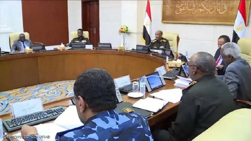 الأمن والدفاع- سوشيال ميديا.jpg