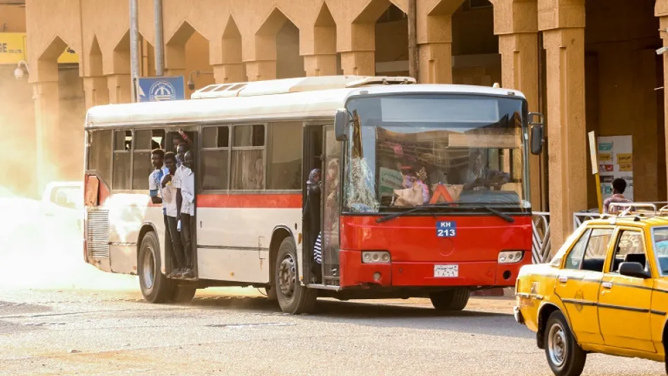 Khartoum_public_transportation_2.jpg