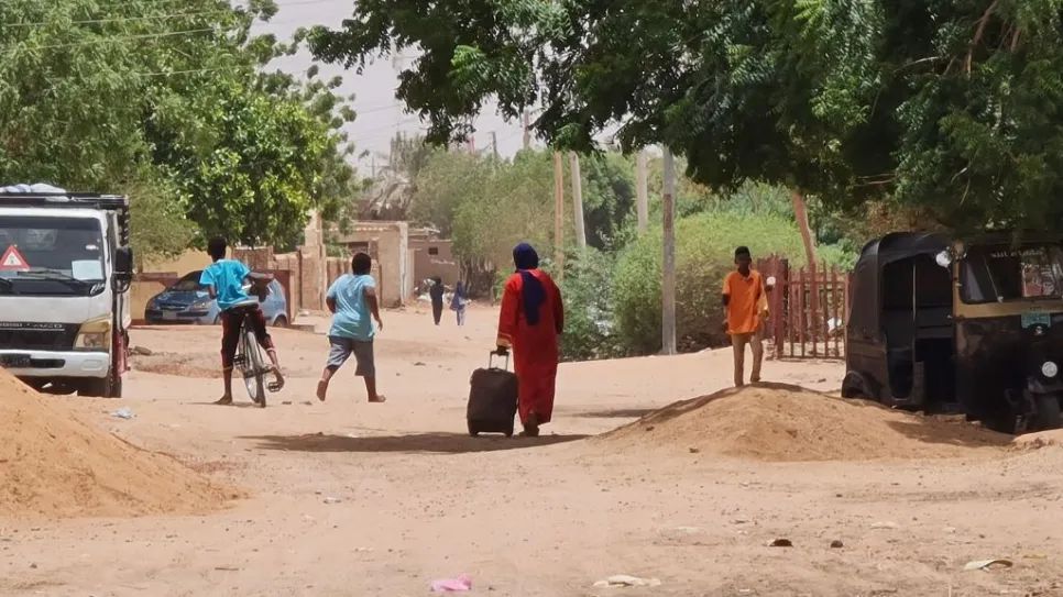 النازحون من الخرطوم.jpg