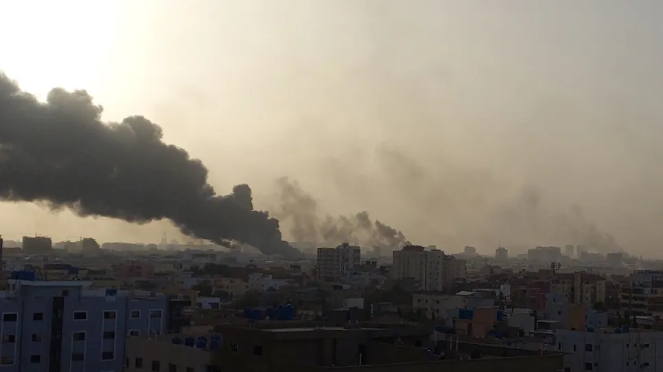 آثار الدمار في البنية التحتية في الخرطوم.jpg