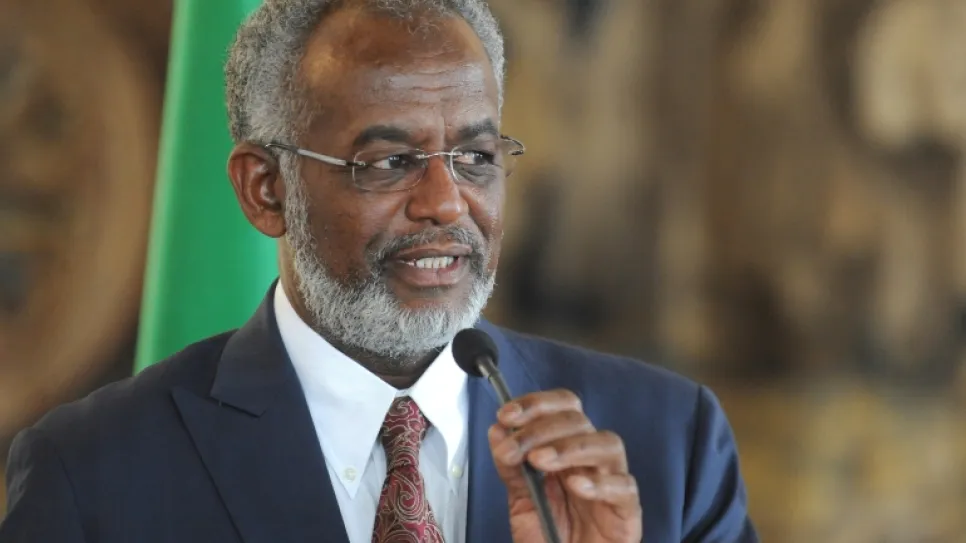 علي كرتي.jpg