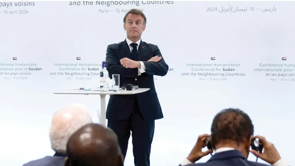 الرئيس الفرنسي إيمانويل ماكرون مؤتمر باريس.jpg