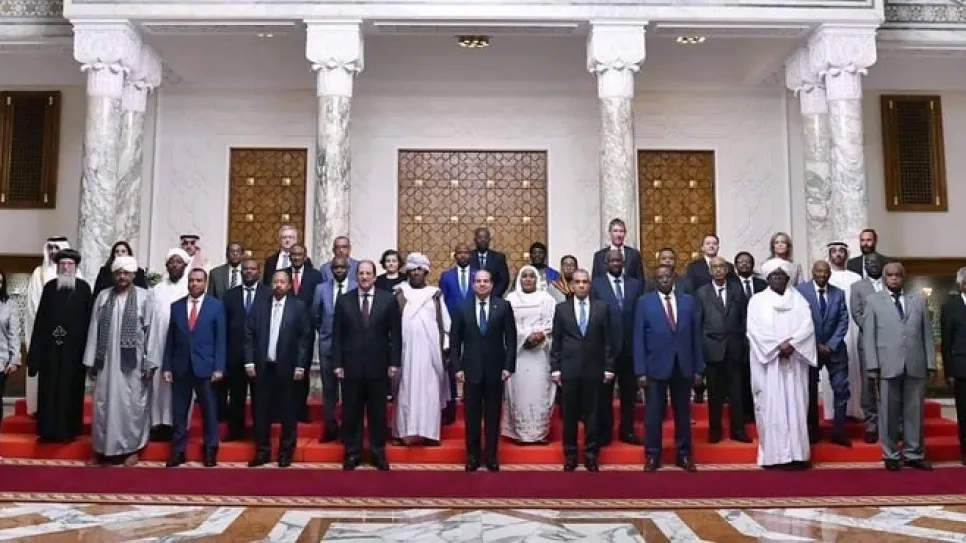 الرئيس السيسي يستقبل وفد.jpg