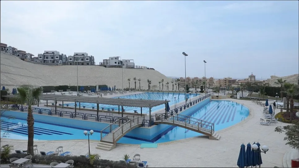 مسبح نادي سماش.jpg