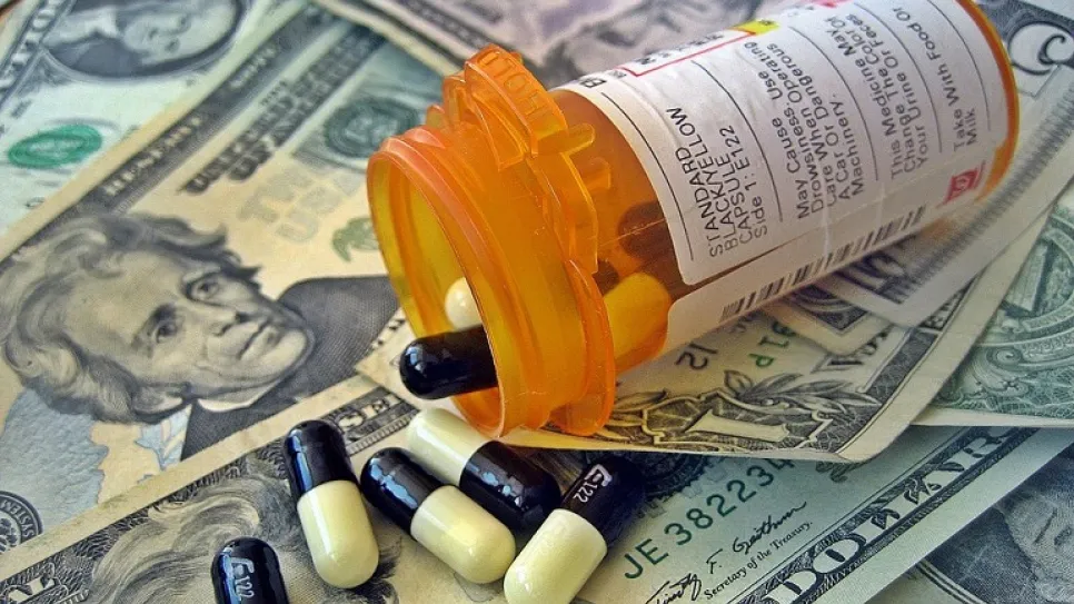 DrugAndMoneyImage.jpg