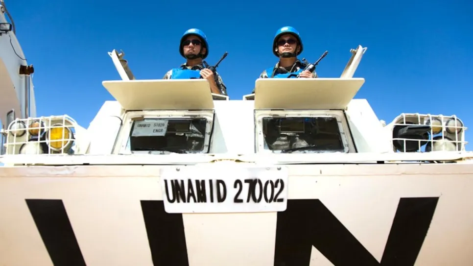 unamid_20100217_-_albert_gonzalez_farran_-_jsrvisitnyala_42.jpg