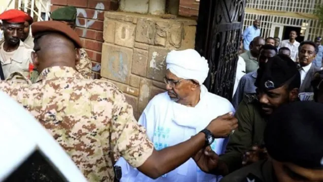 العالم_1.jpg