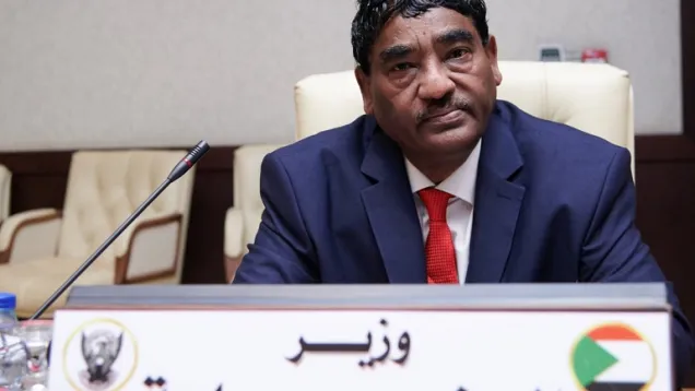 وزير-الصناعة.jpg