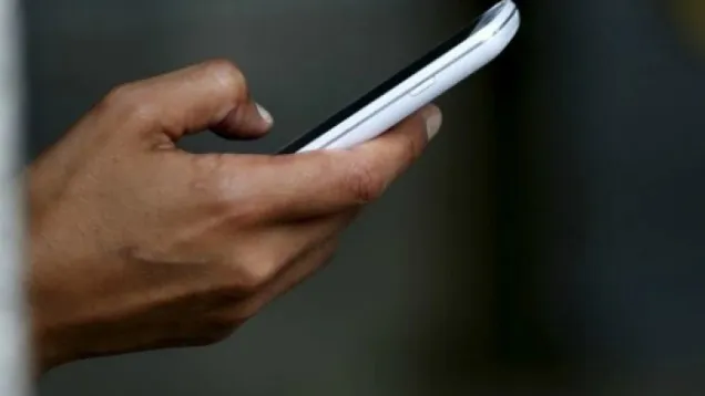 556758-mobile-payment-reuters-edit.jpg
