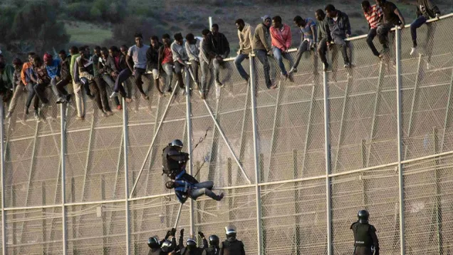 REU-SPAIN-IMMIGRATION_.jpg