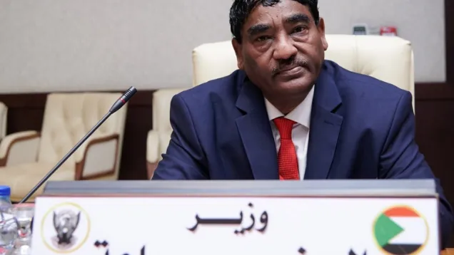 وزير-الصناعة.jpg