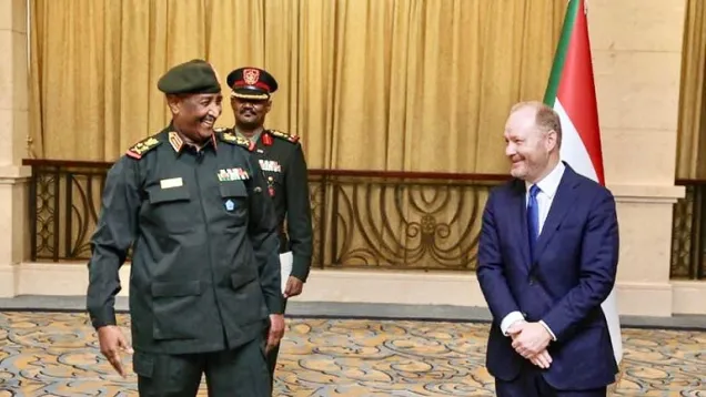 البرهان وغودفري.jpeg