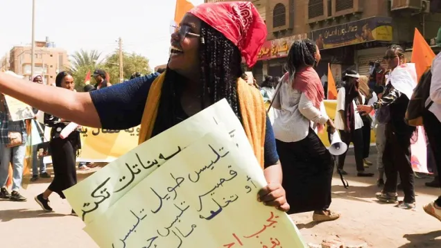 موكب نسوي.jpeg