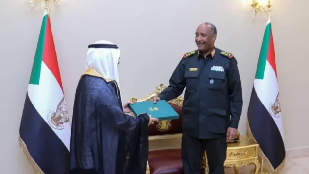 البرهان والسفير السعودي.jpeg