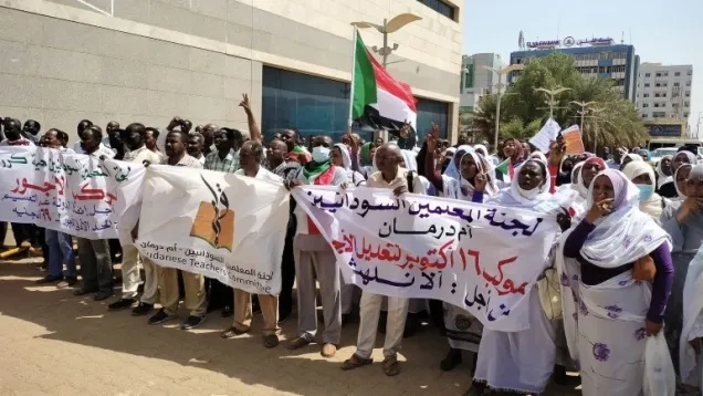موكب المعلمين السودانيين 2.jpg