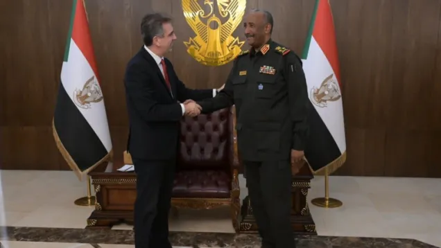البرهان مع وزير خارجية إسرائيل.jpeg 3.jpg