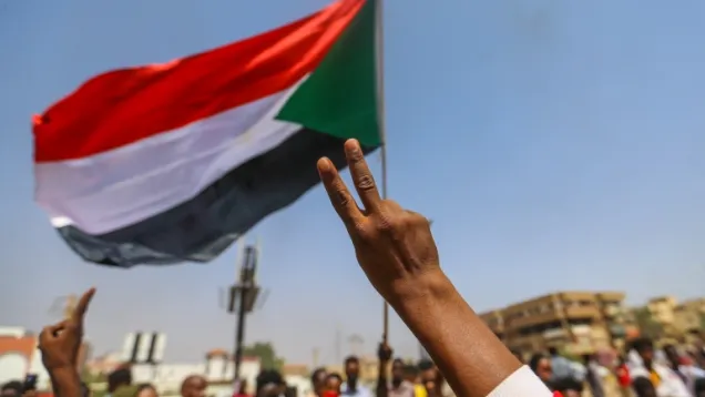 علم السودان - احتجاجات_0.jpg