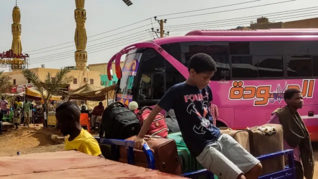 نازحين من حرب الخرطوم.jpg