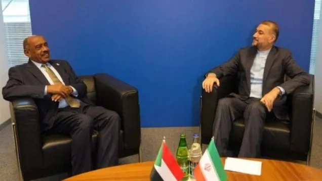وزير الخارجية السوداني + الإيراني.jpg