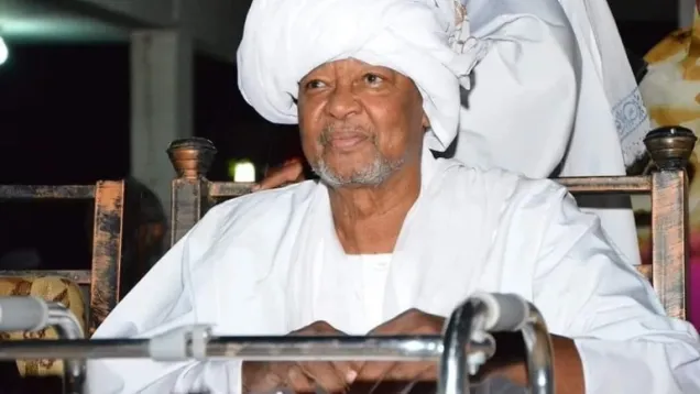 عمر الشاعر.jpg
