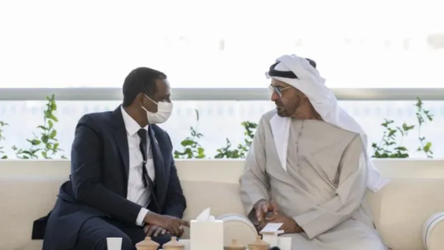 محمد بن زايد وحميدتي.jpeg