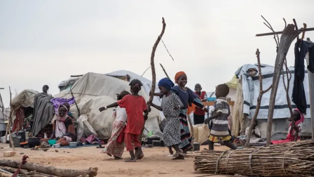 نازحون - لاجئون سودانيون - الحرب.jpg
