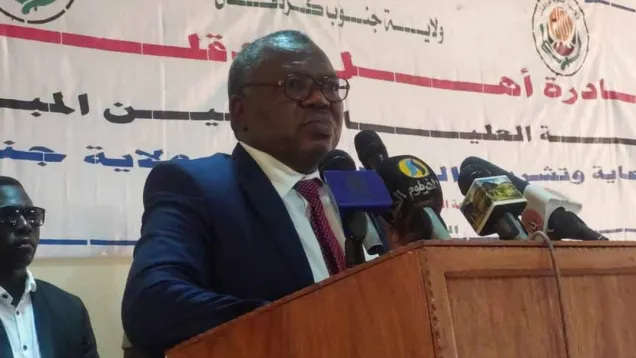 والي جنوب كردفان في تدشين مبادرة أهل كادوقلي.jpg
