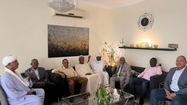 وفد الحرية والتغيير الزائر لدولة قطر.jpg