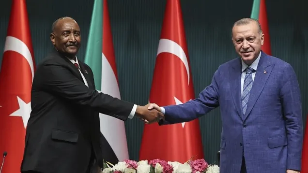 البرهان وأردوغان.jpg