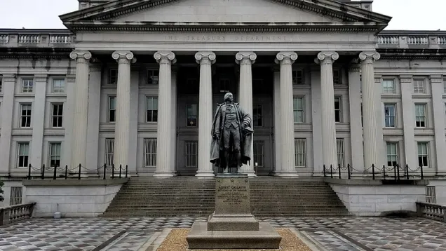 U.S._Treasury_Building_and_Albert_Gallatin_Statue.jpg