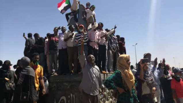الاعتصام في 6 أبريل.jpg