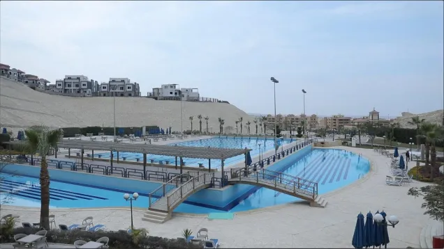 مسبح نادي سماش.jpg