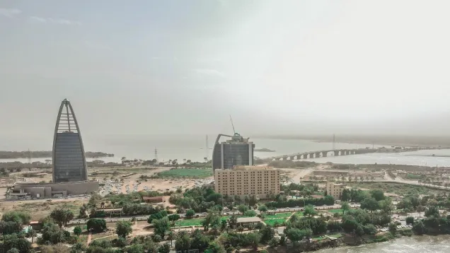 نهر_النيل_الأزرق_و_كبري_الفتيحاب_أمدرمان_02.jpg