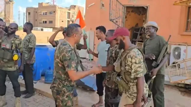 قائد المدرعات.jpg