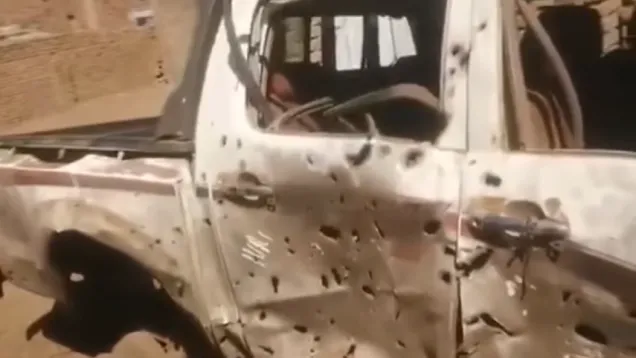آثار القصف.png