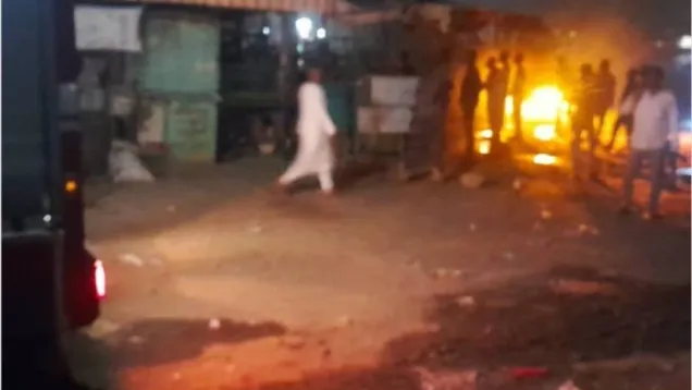 حريق في سوق صابرين بأمدرمان (منصة الناطق الرسمي).jpg