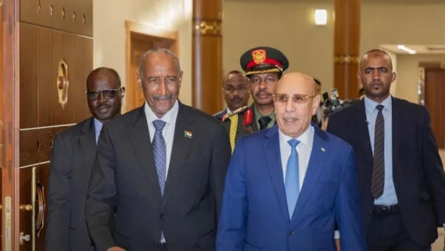 عبد الفتاح البرهان والرئيس الموريتاني.jpg