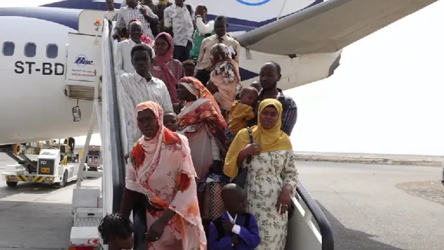 رحلة إجلاء سودانيين.jpg