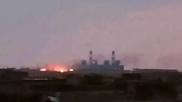طائرة مسيرة تهاجم محطة أم دباكر (إنترنت).jpg