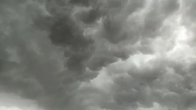 800px-Cloudy_sky_in_Abuja_Nigeria.jpg