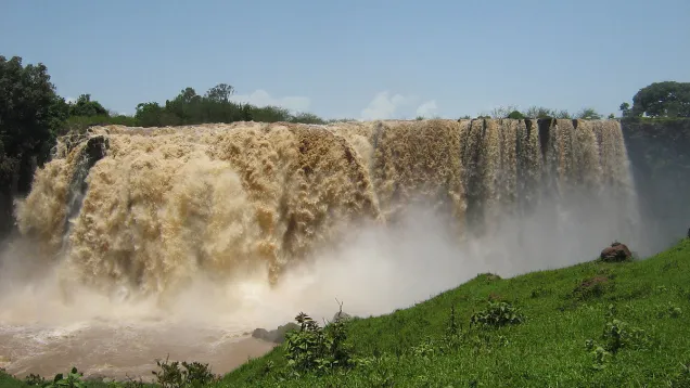 Blue_Nile_Falls,_Bahir_Dar,_Ethiopia.JPG