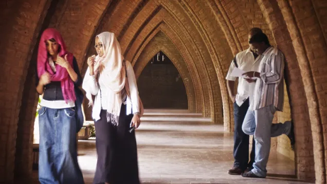 University-Khartoum-Men-Women-Students-Qusai.jpg