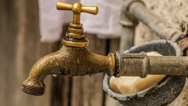 faucet-4459689_1280_0.jpg